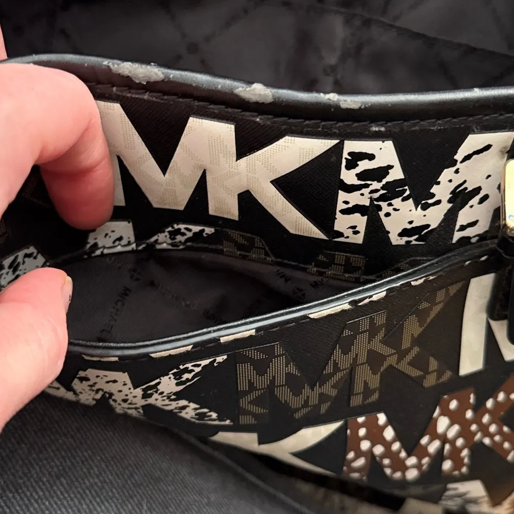 Michael Kors Jet Set Travel Medium Carryall Tote Designer Animal Print Gold Used - Image 11