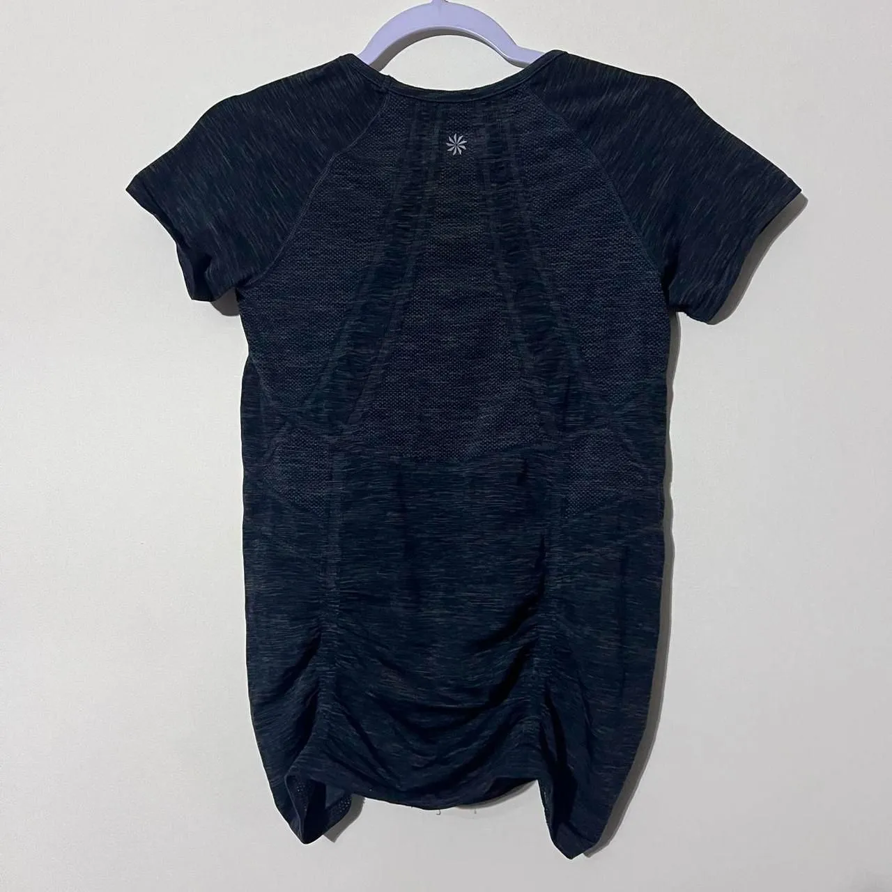 Athleta Women's Black Shirt - Image 4