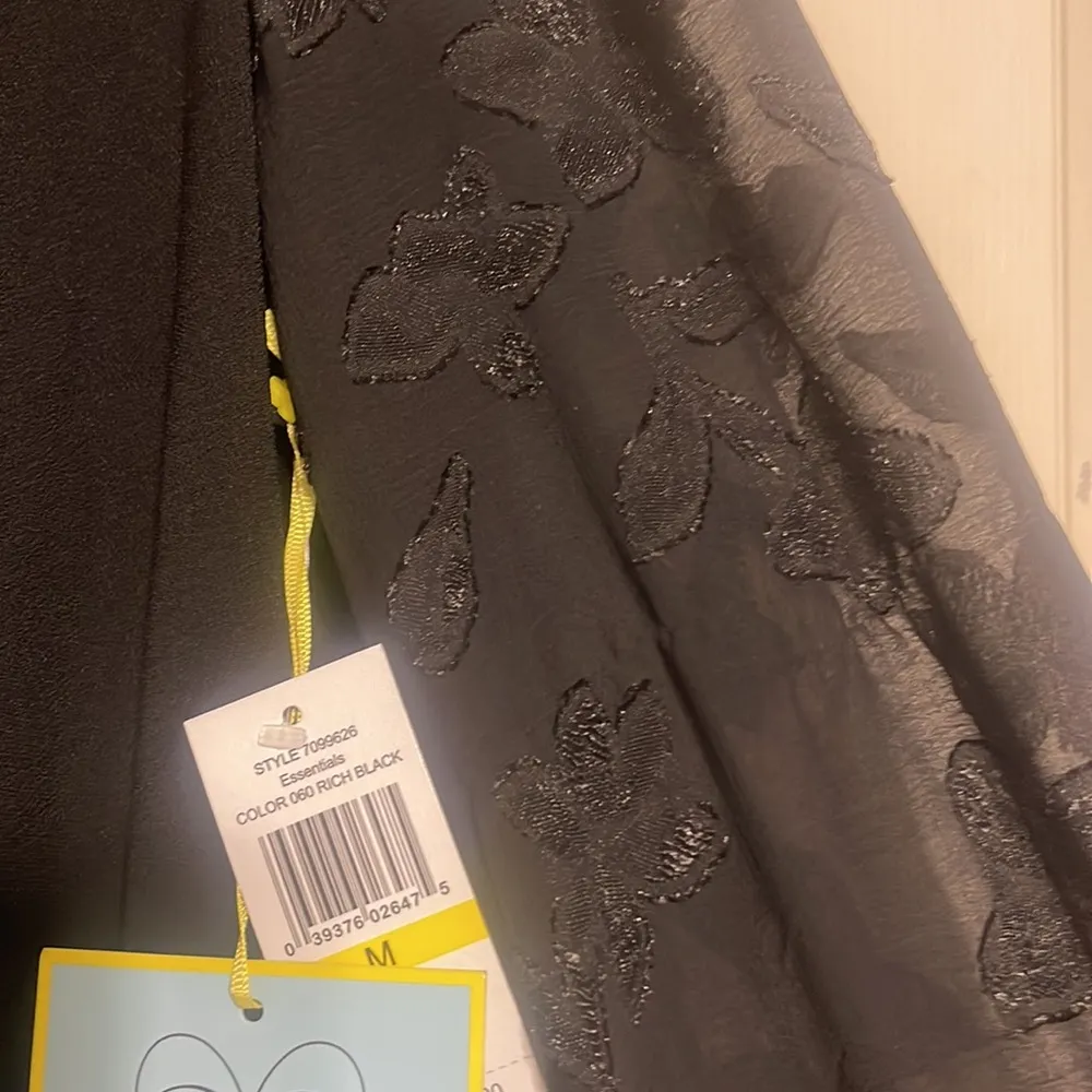 NWT CeCe Black Blouse - Medium - Image 2