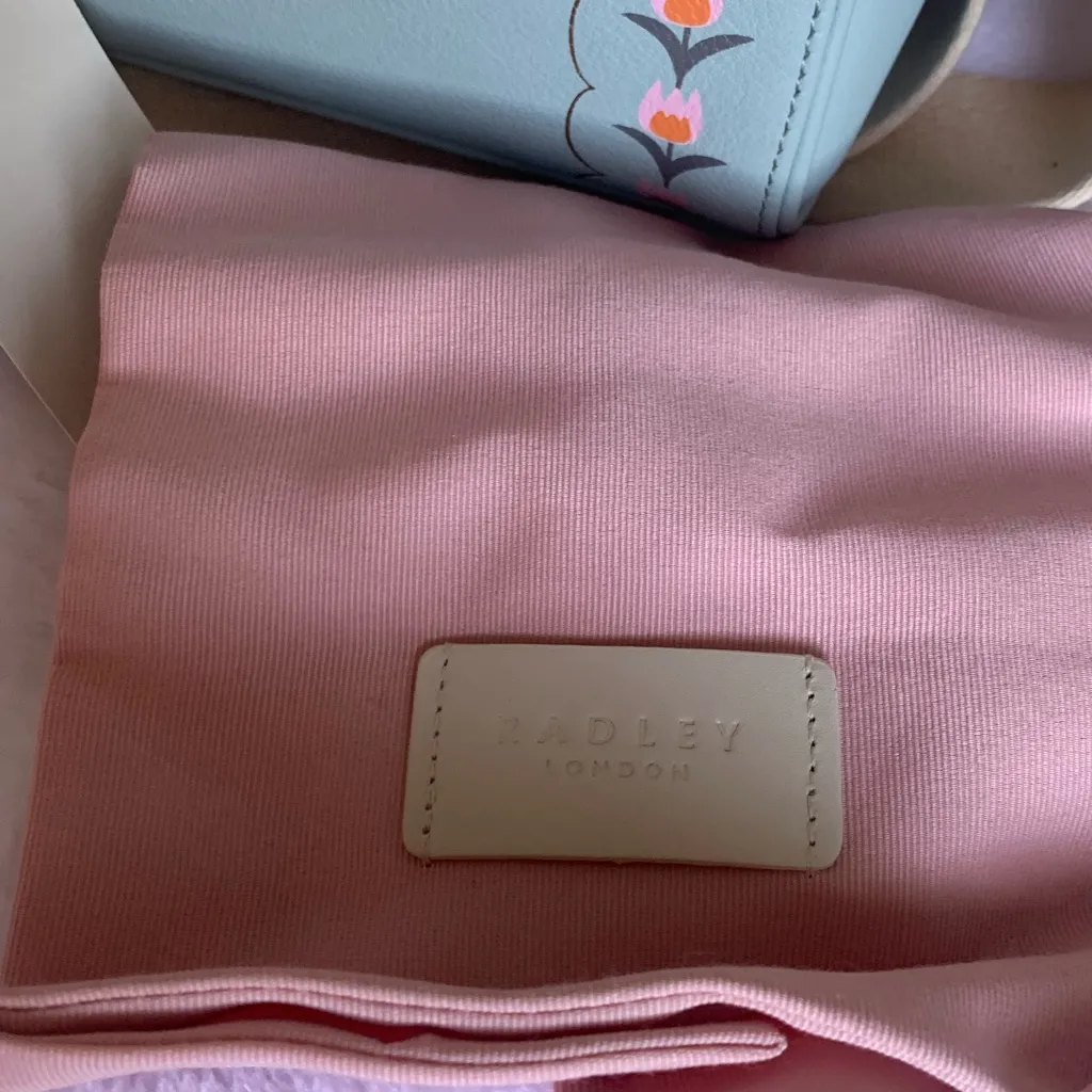 RADLEY LONDON Arden Crescent Floral Leather Mini Zip Around Crossbody - Image 9