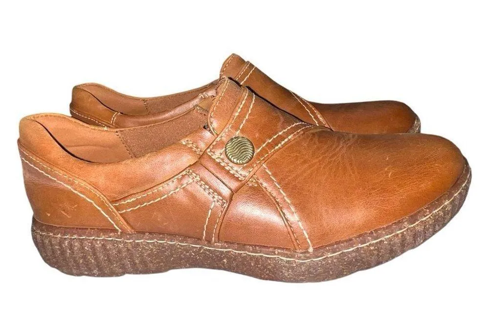Clarks Carolina pearl brown color slip ons! New - Image 5