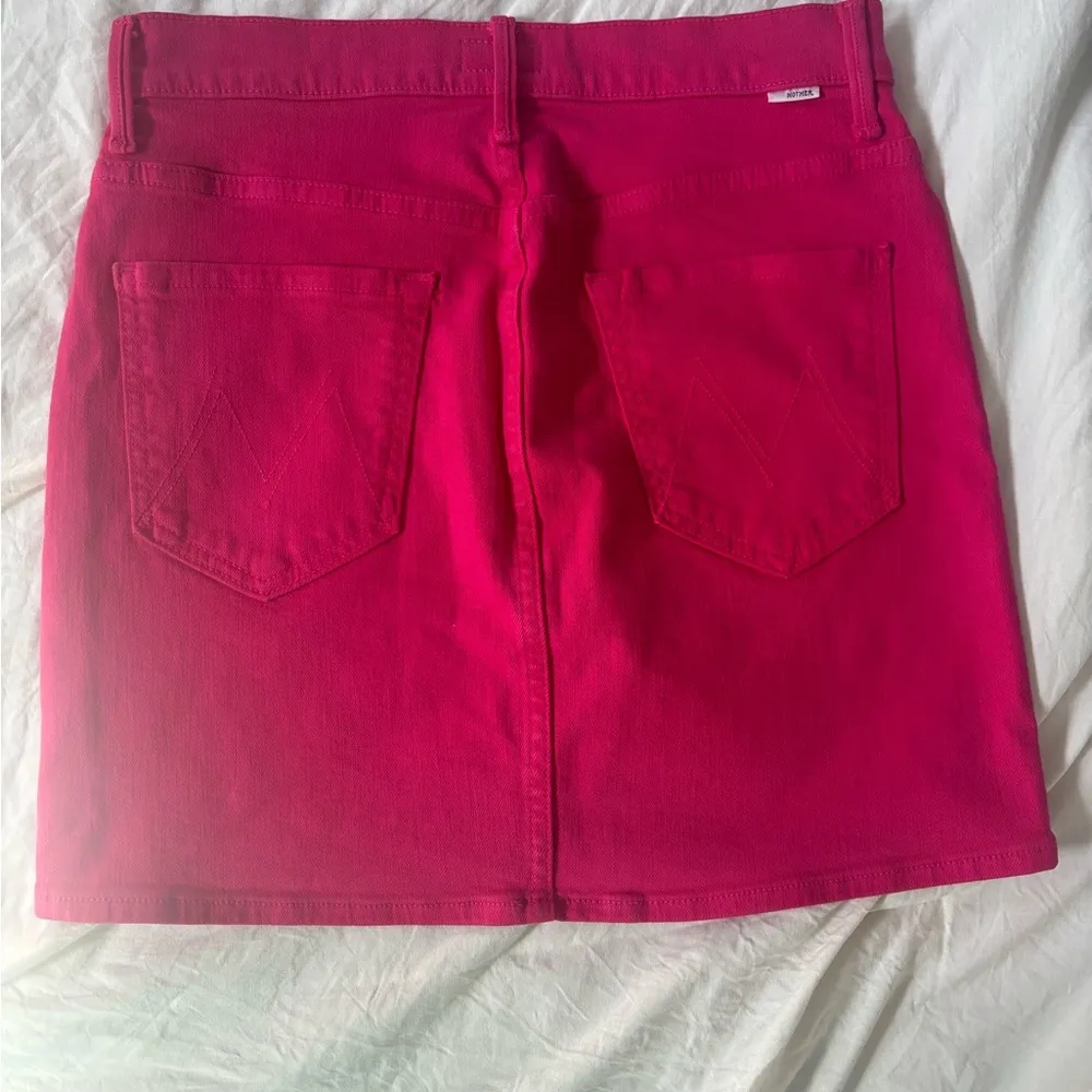 MOTHER High Waisted Smokin' Double Micro Skirt in Raspberry Sorbet NWOT sz 28 Pink - Image 4