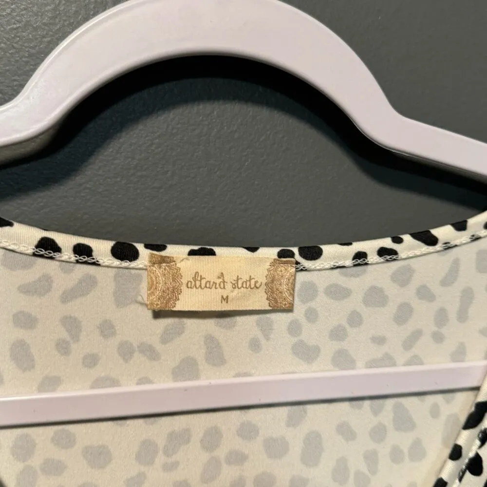 Altar’d State polka dot white ruffle crop top - Image 4