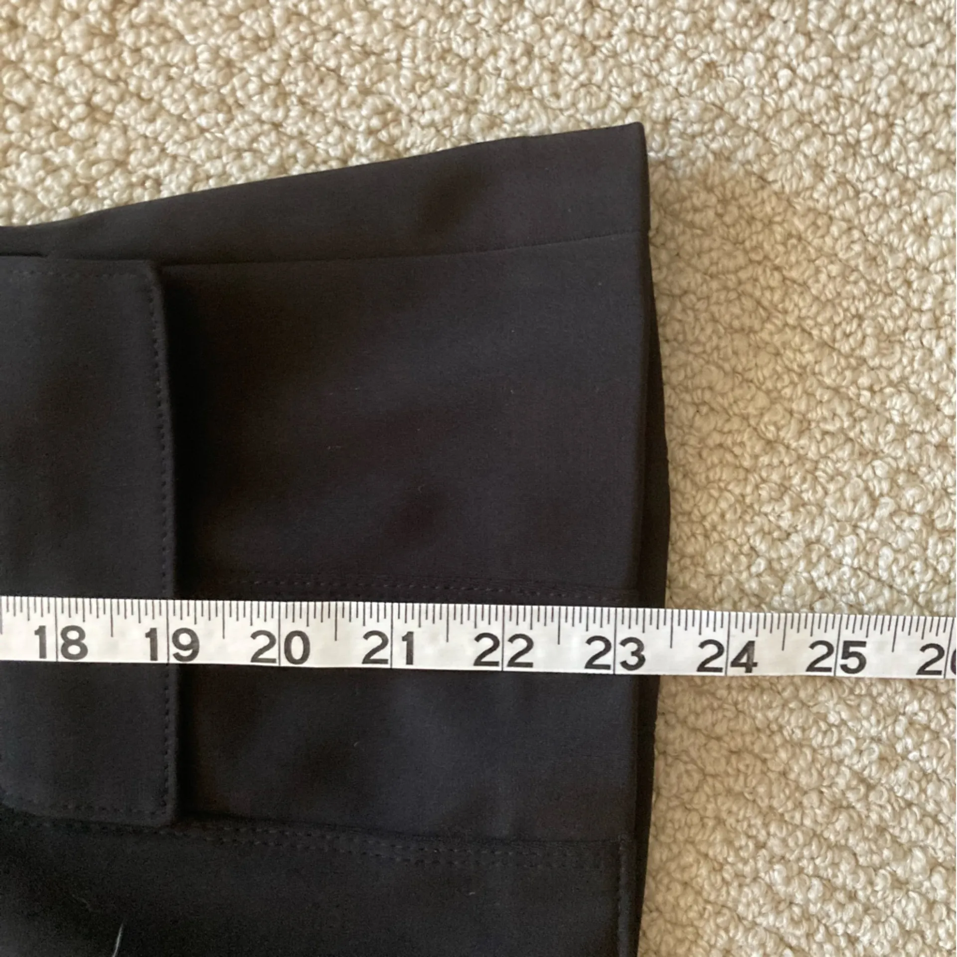 White House Black Market Black Blazer Size 6 Contour Seams Fitted Like New - Image 4