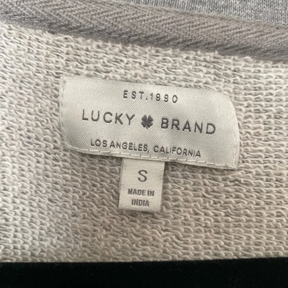 Lucky Brand embroidered floral raw hem sweatshirt▪️size S - Image 2