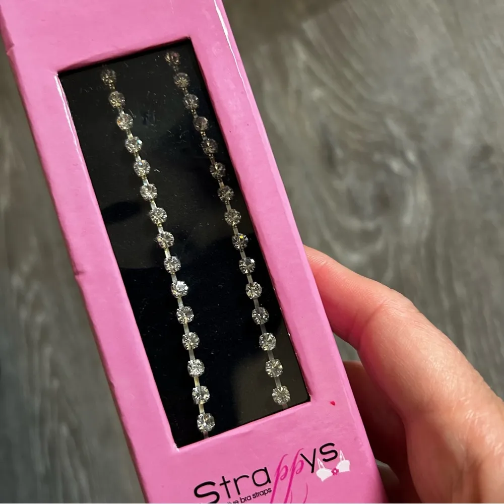 Strappy’s Rhinestone Silver Bra Straps New! - Image 2