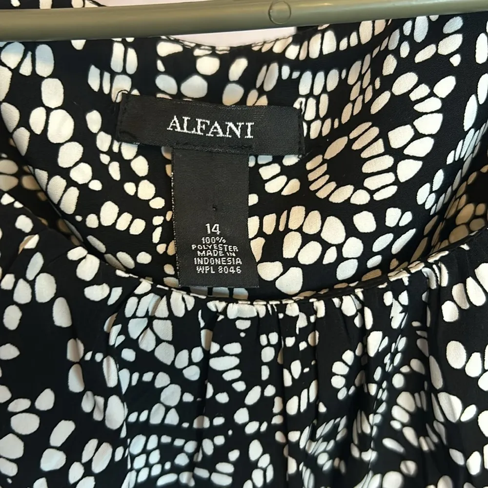 Alfani Black And White Dress 100% Polyester Size 14 - Image 2