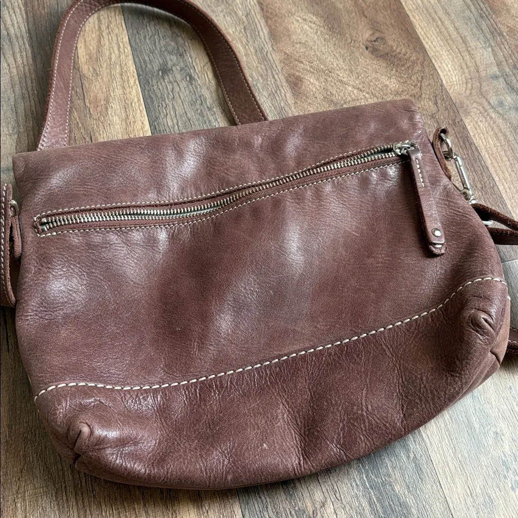 Roots Canada Emma Bag Leather Foldover Crossbody Colorblock Brown and Taupe - Image 11