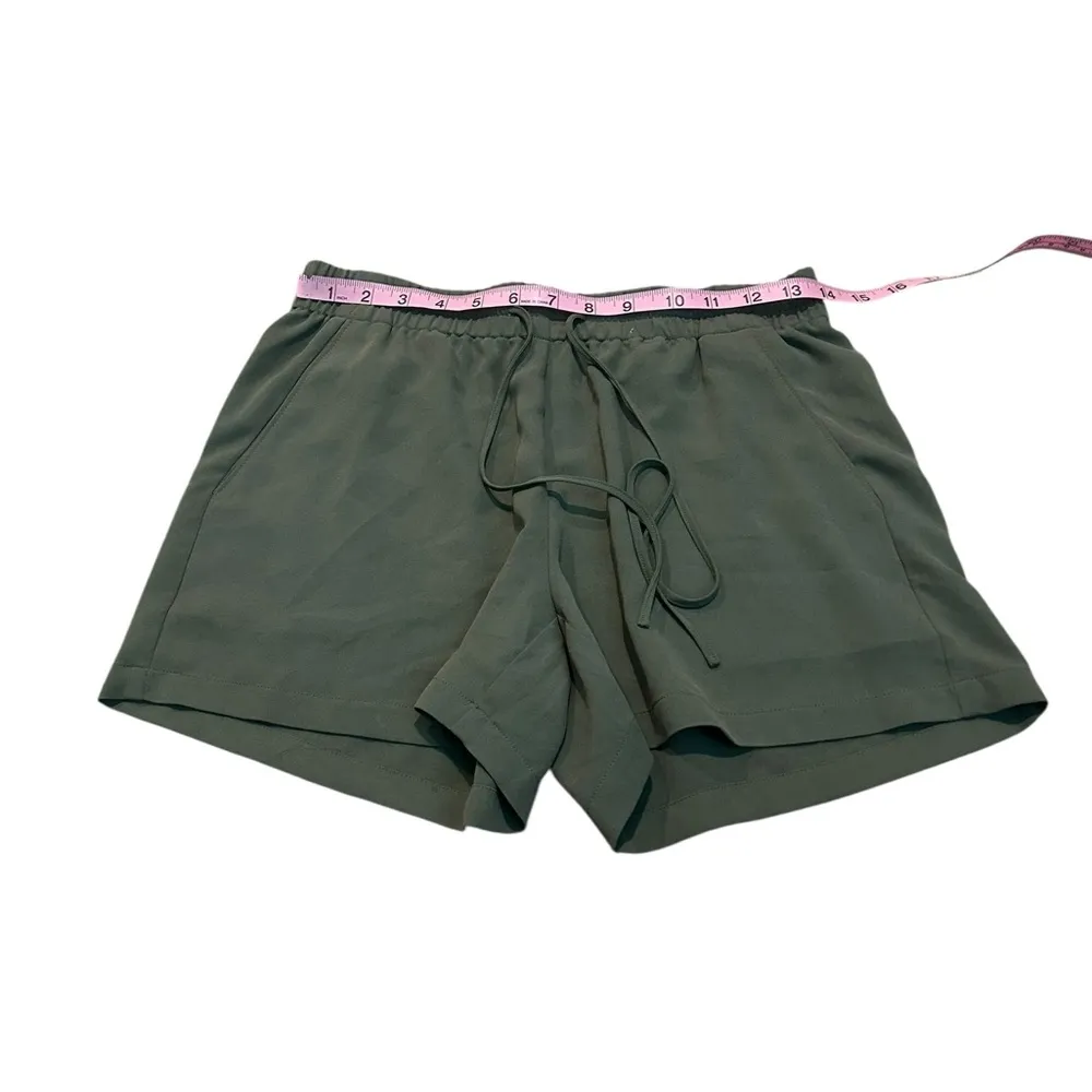 THEORY Kinzie 2 drapey crepe shorts - Image 3