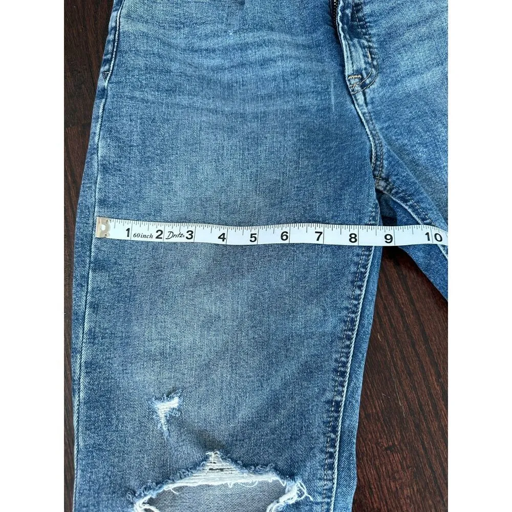 Gap Light Wash Distressed Cigarette Jeans Size 6 - Image 12