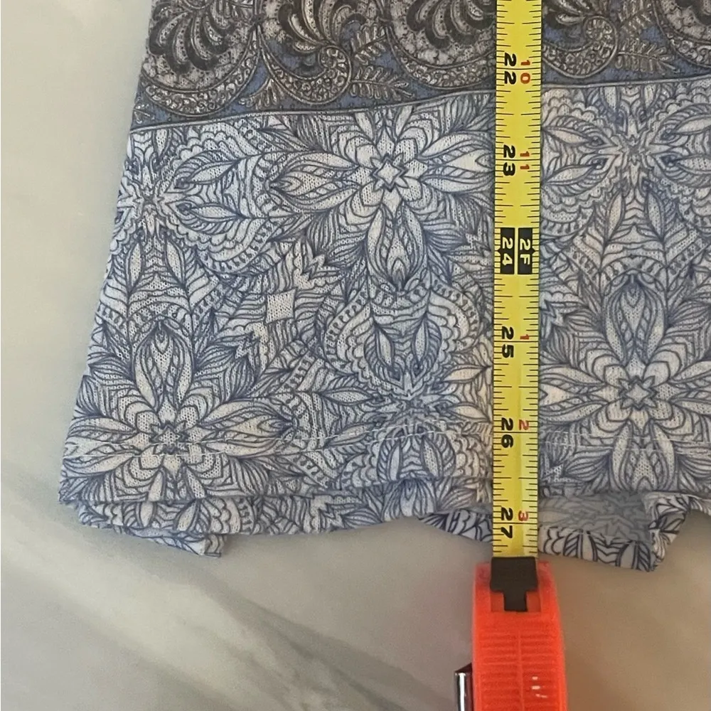 Avenue 22/24 Plus V-Neck Paisley Floral Beaded Embellished Short Sleeve Top - Image 5