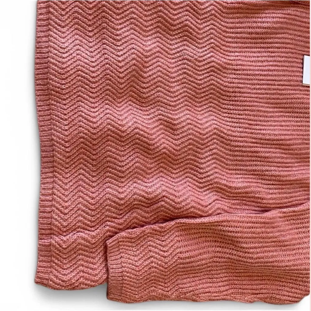 ‎Classic Crewneck Sweater - Image 6