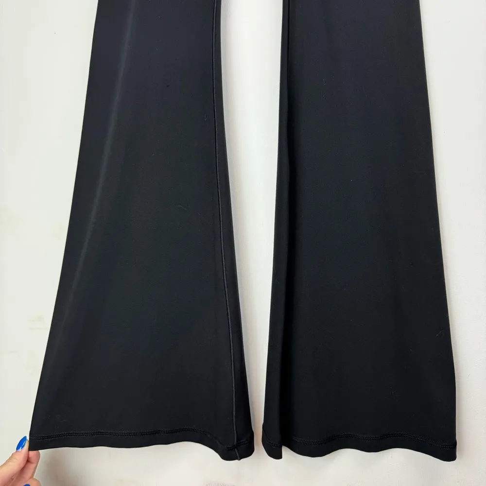 Aerie Real Me High Rise Crossover Flare Leggings Black Sz Small - Image 8