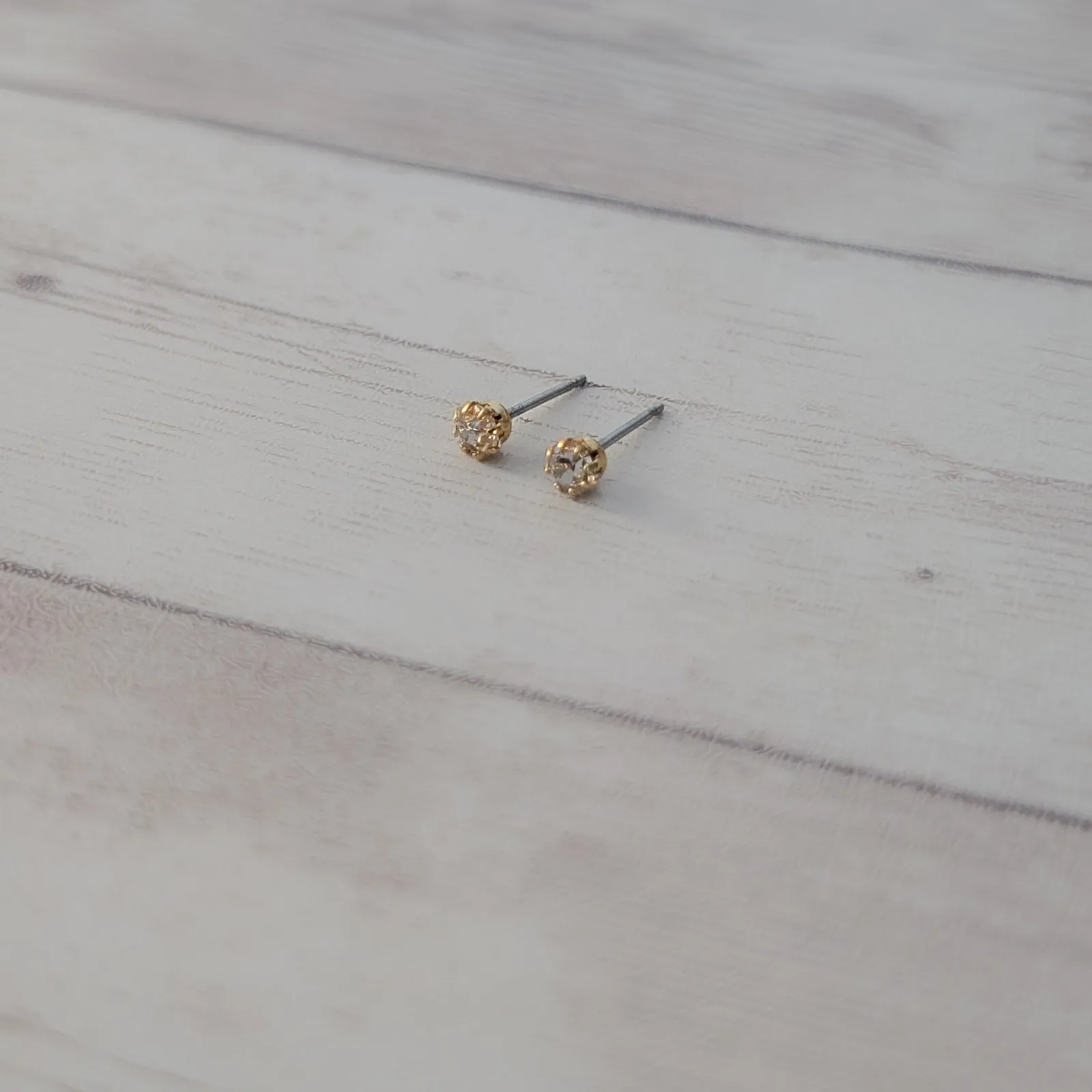 Vintage Stud Earrings Dainty Gold Tone & Clear Gem - Image 5
