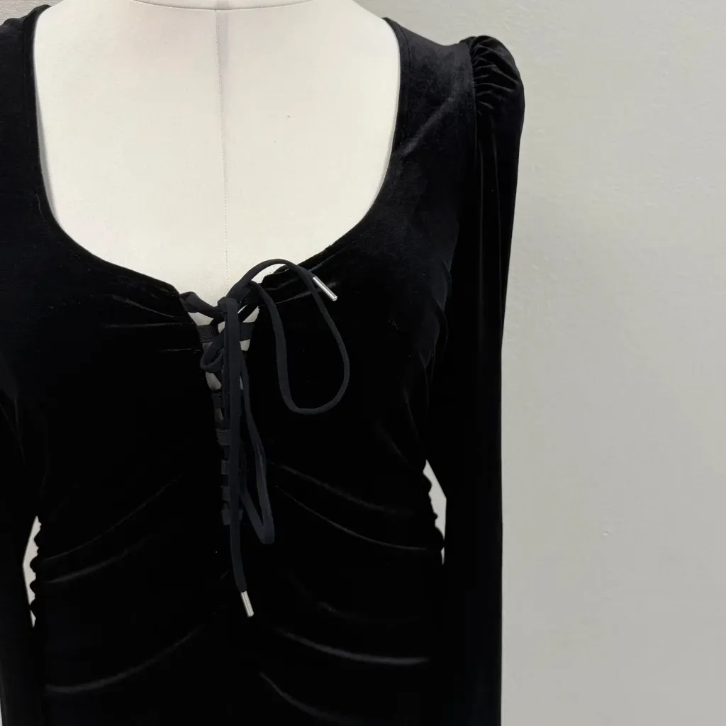 Fashion To Figure Black Velvet Ruched Mini Dress - Size 18/20 (2) - Image 3