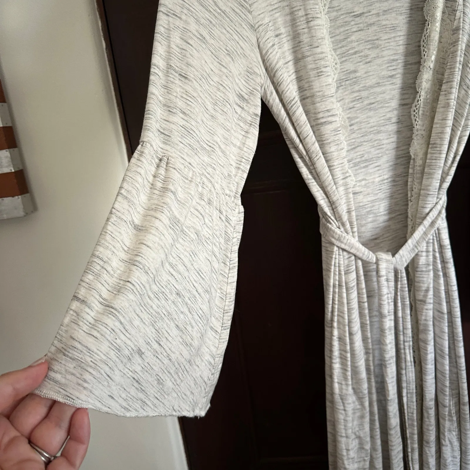 SOMA | Soft Heather Gray Bell Sleeve Lace Trim Robe | Size Small Medium - Image 3