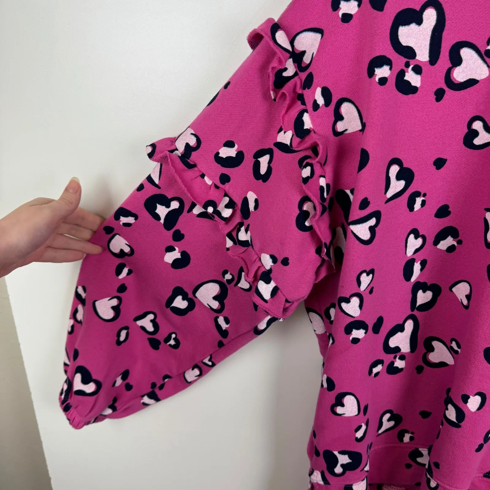 Crown & Ivy Pink Heart Leopard‎ Print Ruffle Sweatshirt Large Cozy Valentine's - Image 2