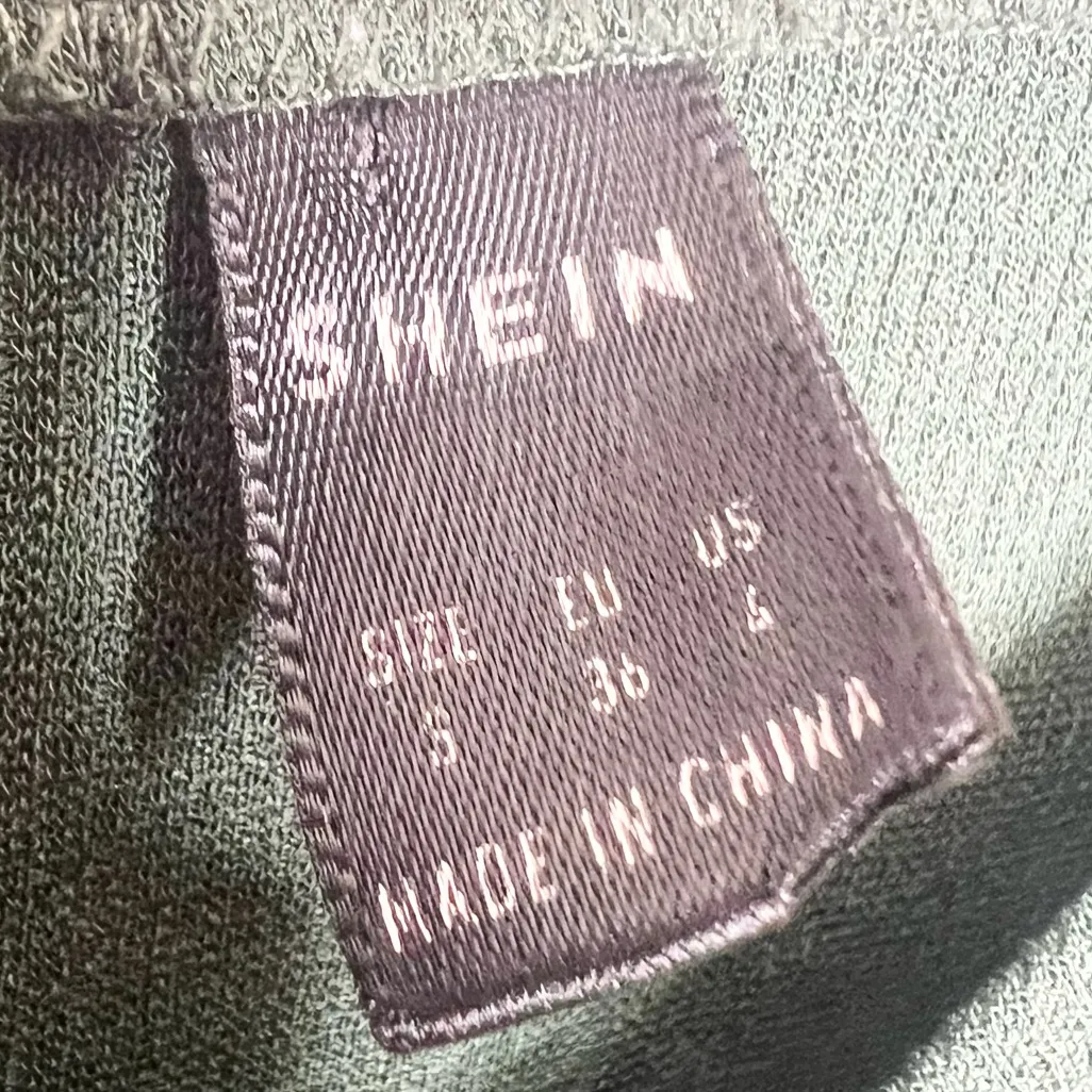 SHEIN Green Ruched V-Neck Chiffon Long Sleeve Fitted Crop Top Blouse Size Small - Image 7