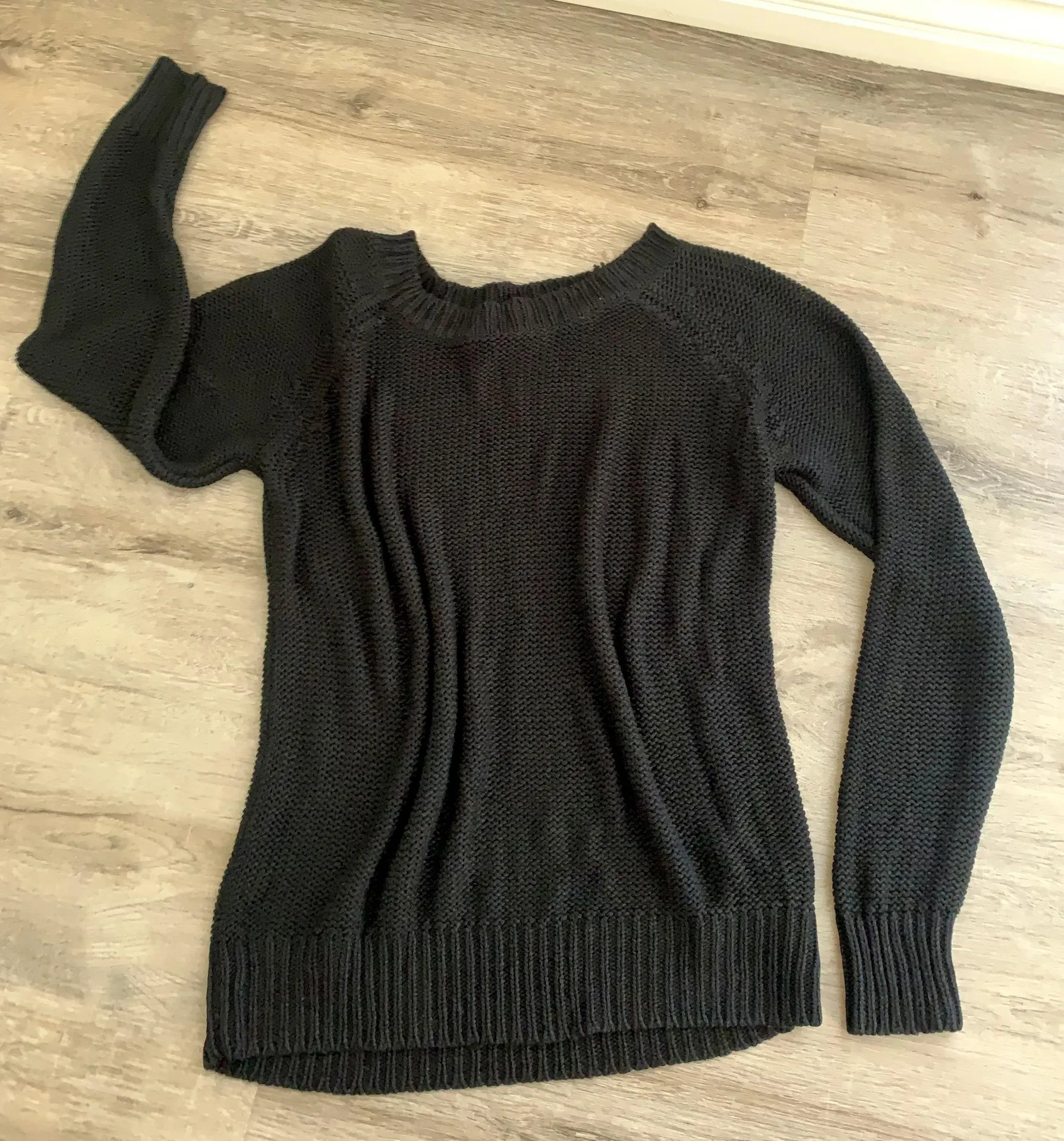 Black Lose Knit Sweater L - Image 2