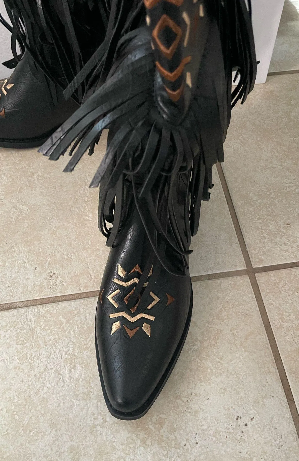 Black boots Size 8 - Image 3