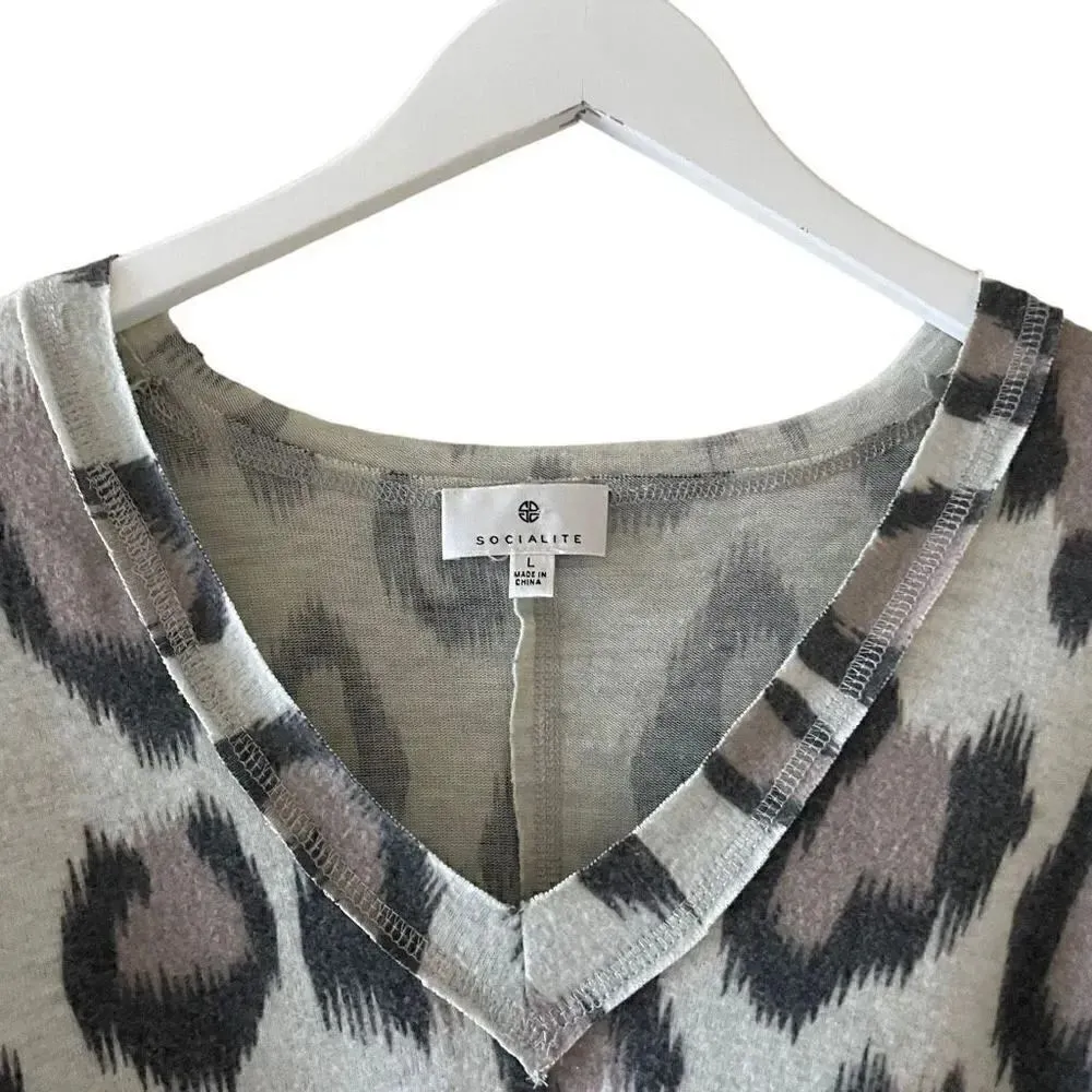 Socialite V Neck Long Sleeve Top Womens Multi Leopard Print Soft SZ L -#1687 - Image 6