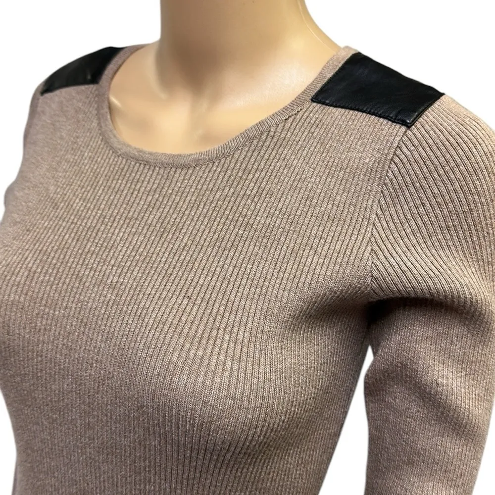 A Byer Ribbed Knit Long Sleeve Double Pocket Faux Leather Accent Tunic Juniors M - Image 5