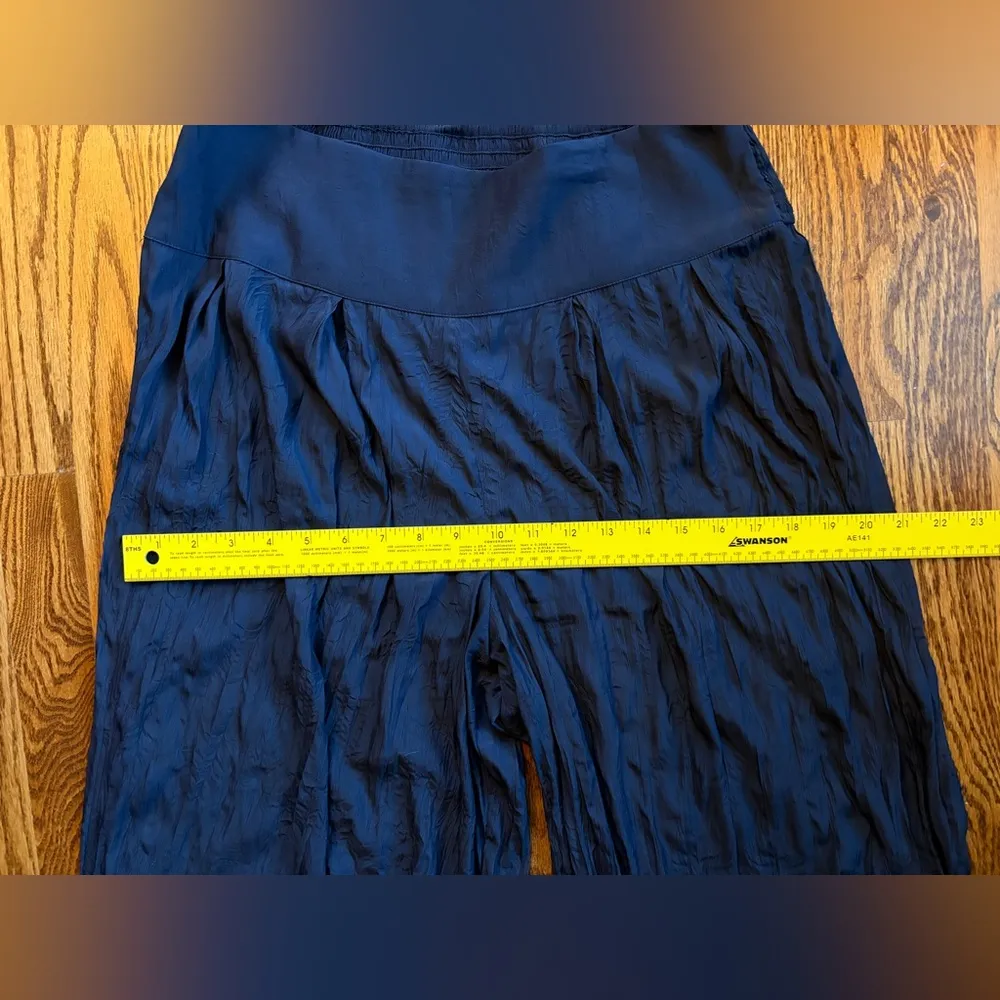 Current Air Los Angeles Navy Blue Textured Crinkled Pants Women’s Size M - Image 8