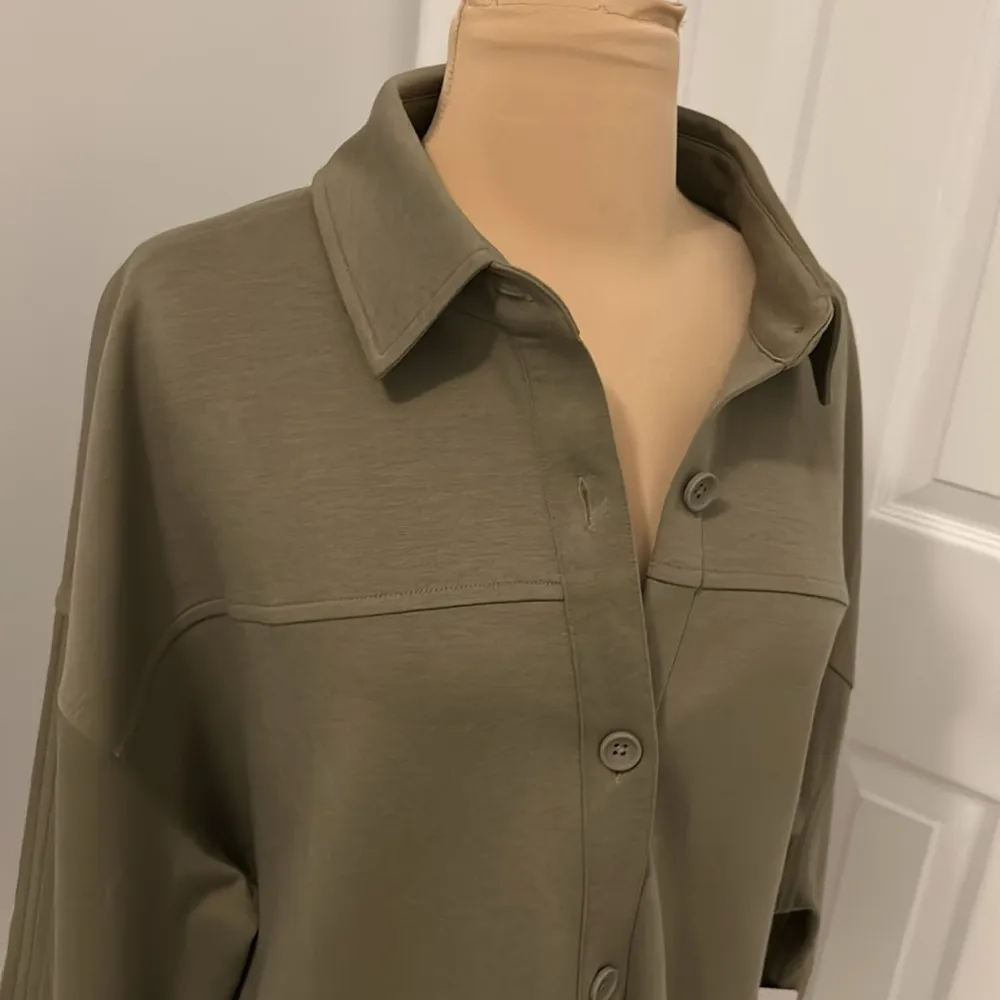 Athleta Allure Shirt Jacket Olive - Image 6