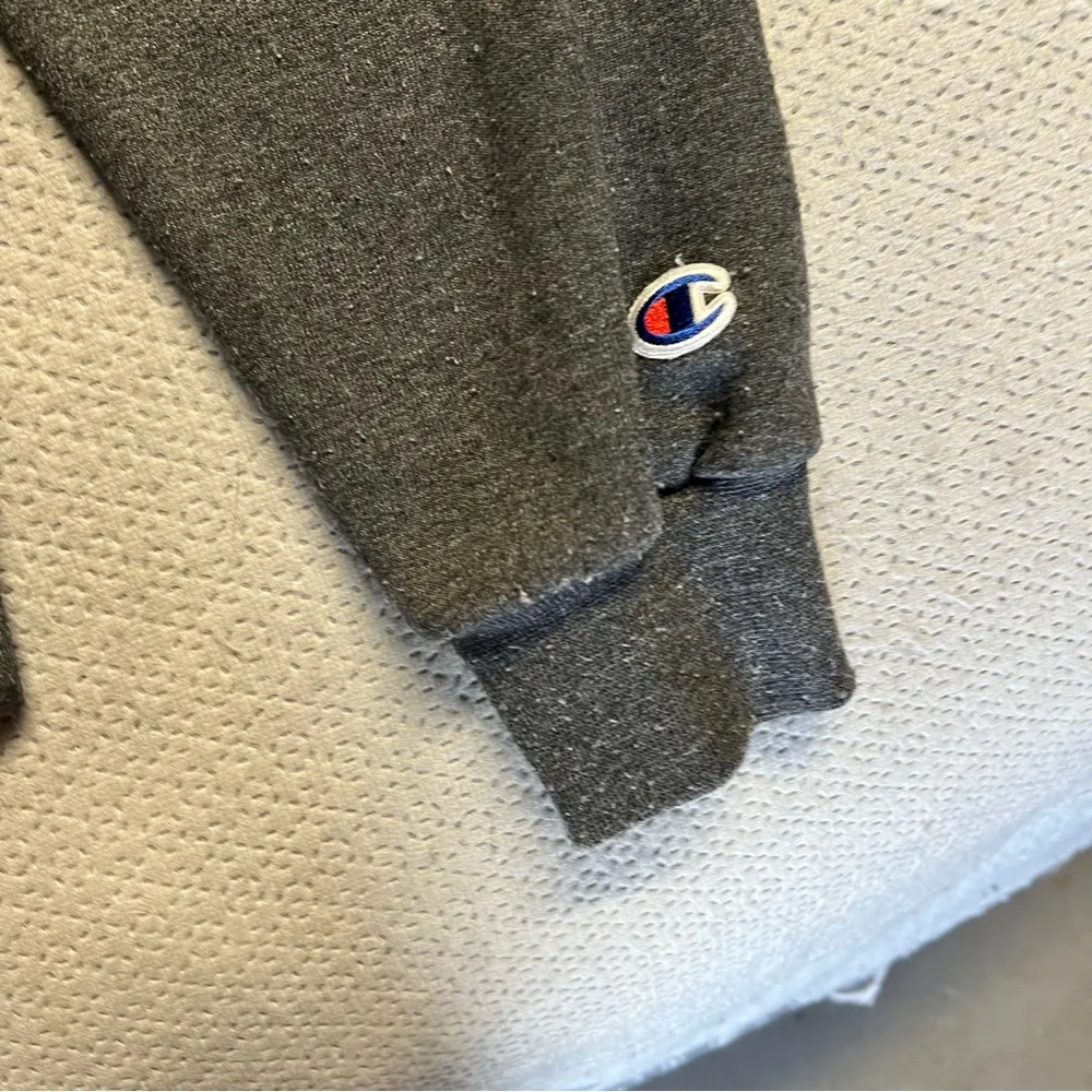 Champion Purdue University Grey Pullover Hoodie Size Medium GUC - Image 2