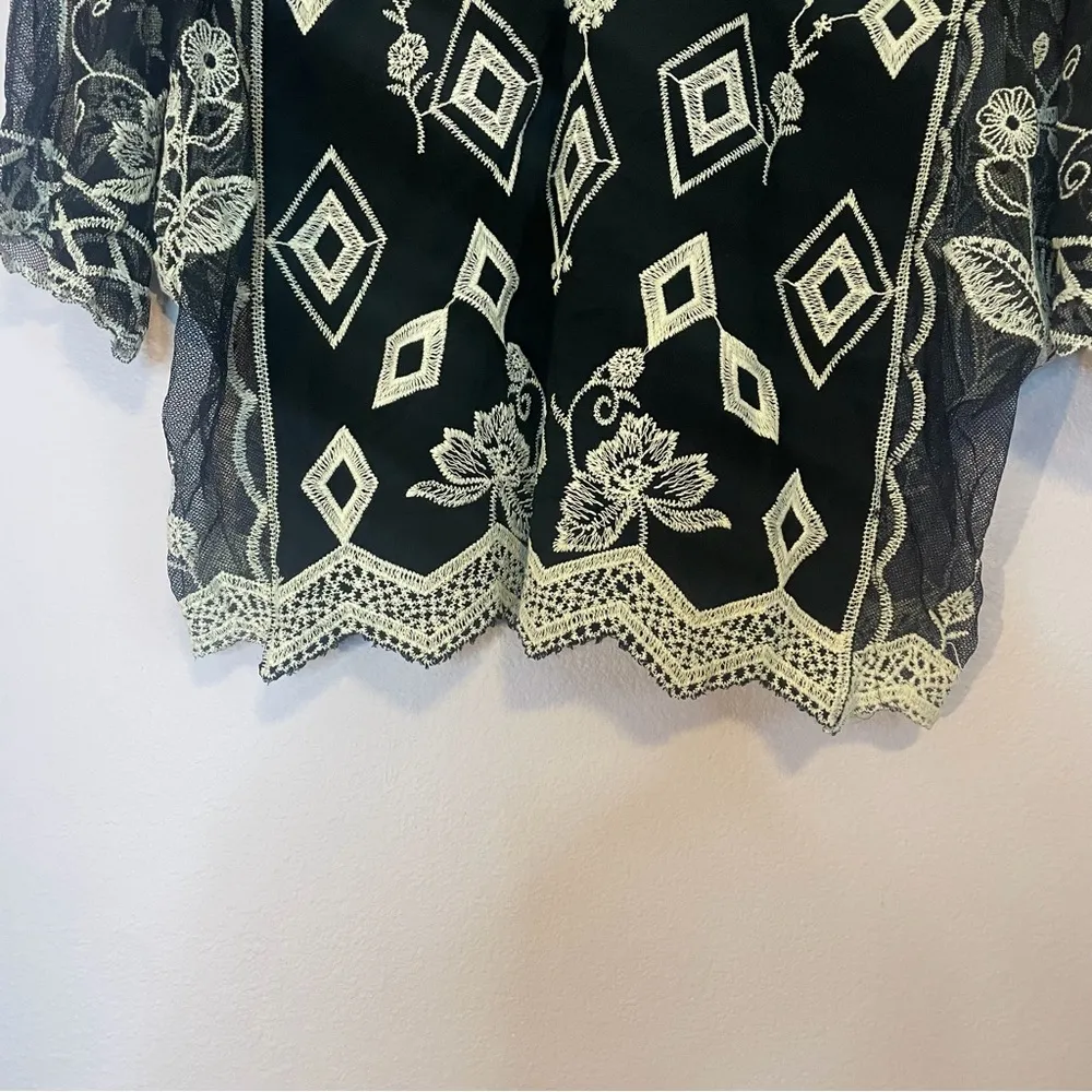 Ultra Pink Black Sheer Flowy Boho Top With Cream Embroidery Floral Size Medium - Image 6