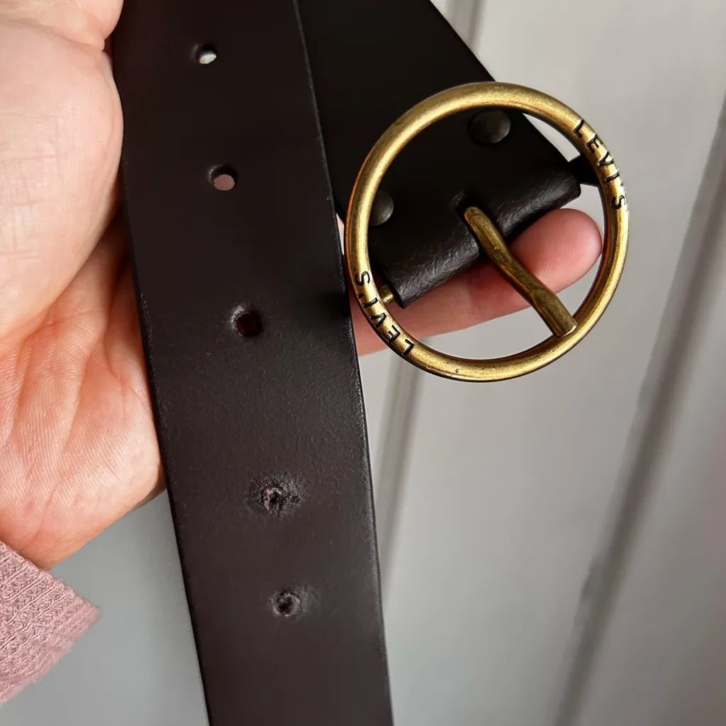 Levi’s Unisex Leather Belt size 105/42 - Image 2