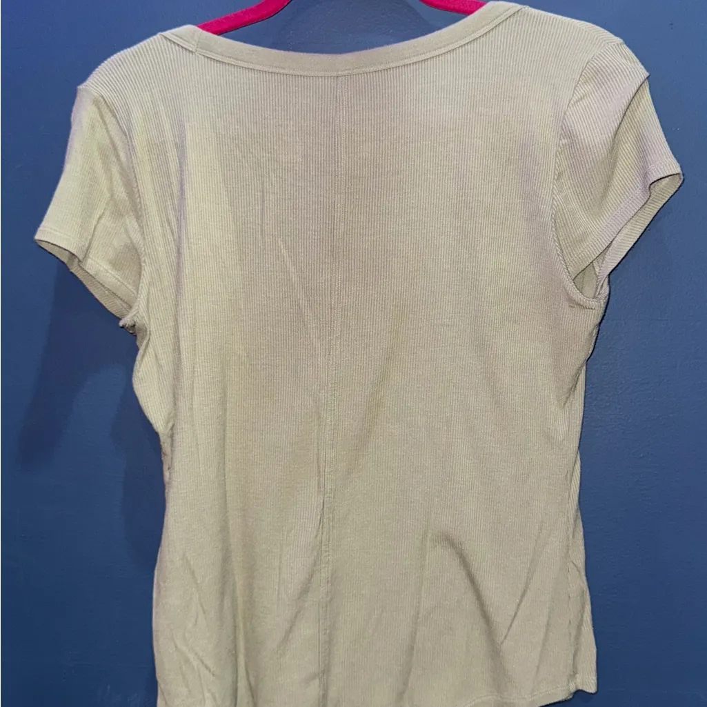 American Eagle Outfitters Women's Light Olive Short Sleeve Tee - Image 3