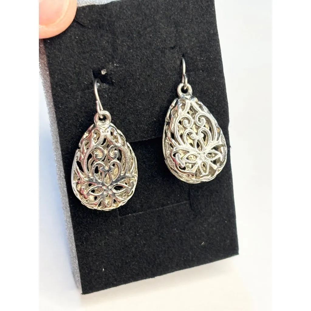 Elegant Silver Filigree Teardrop Dangle Earrings With Gift Box - Image 2