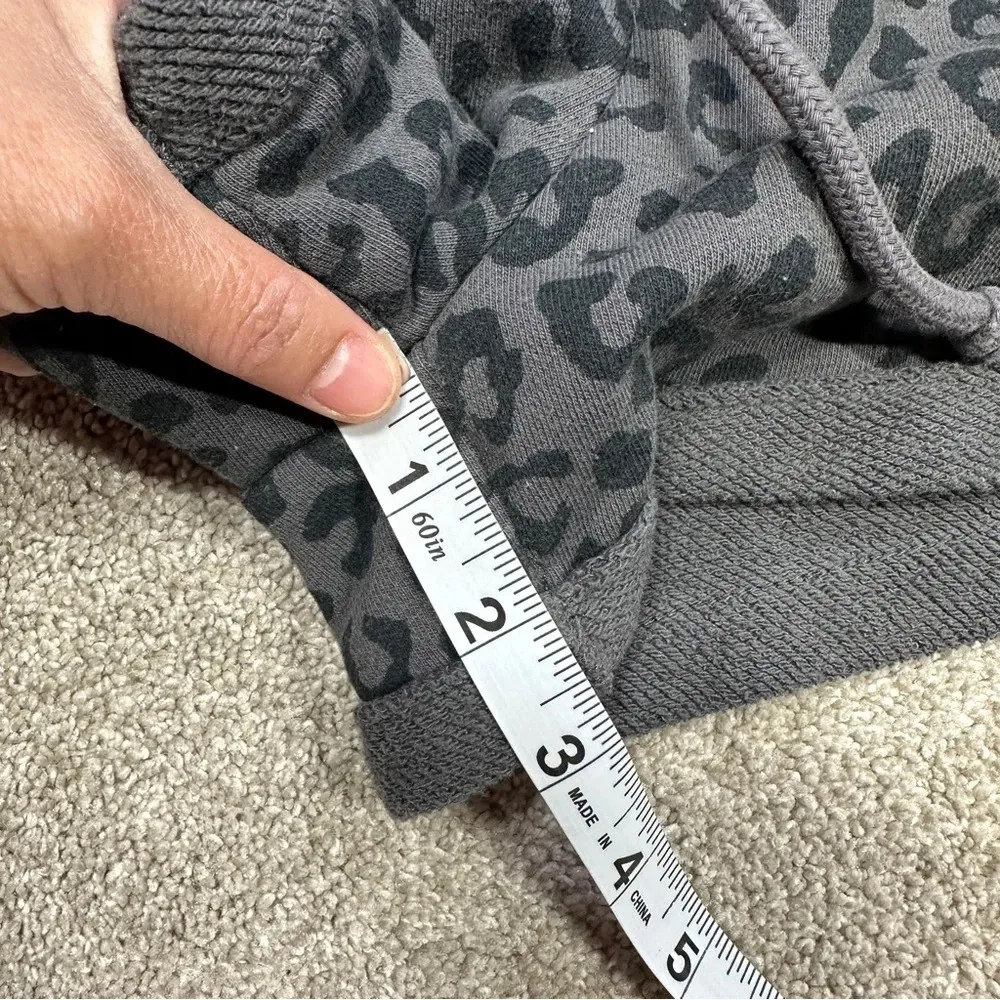 Abercrombie & Fitch Cheetah Animal Print Paperbag Cloud Sweat Shorts Size XS - Image 10