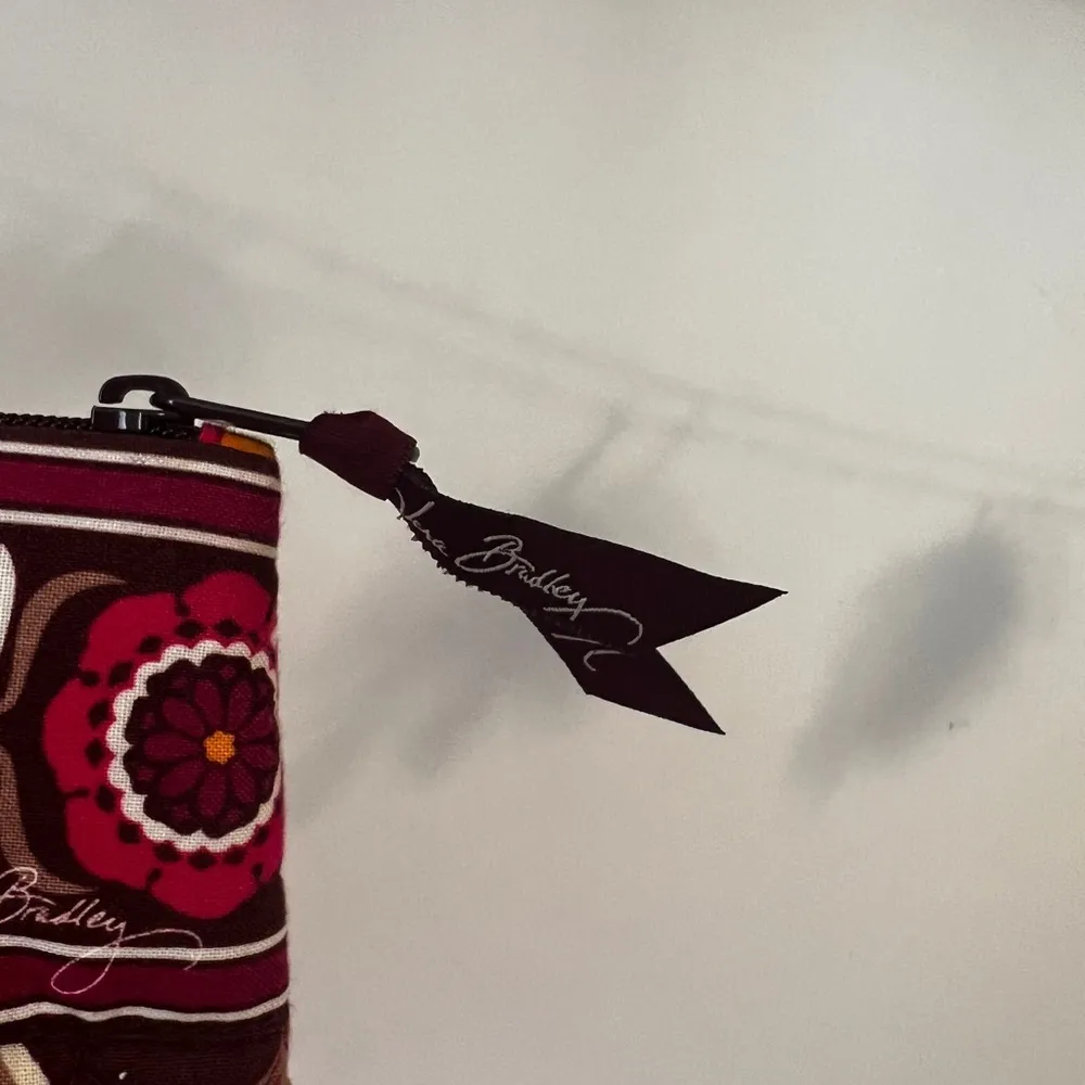 Vera Bradley Betsy Collection Bag - Image 2