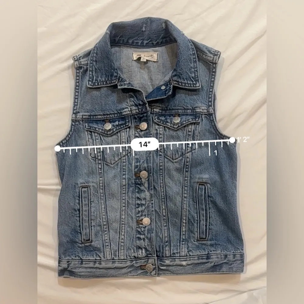 Madewell Denim Vest with Distressed Finish - Image 4