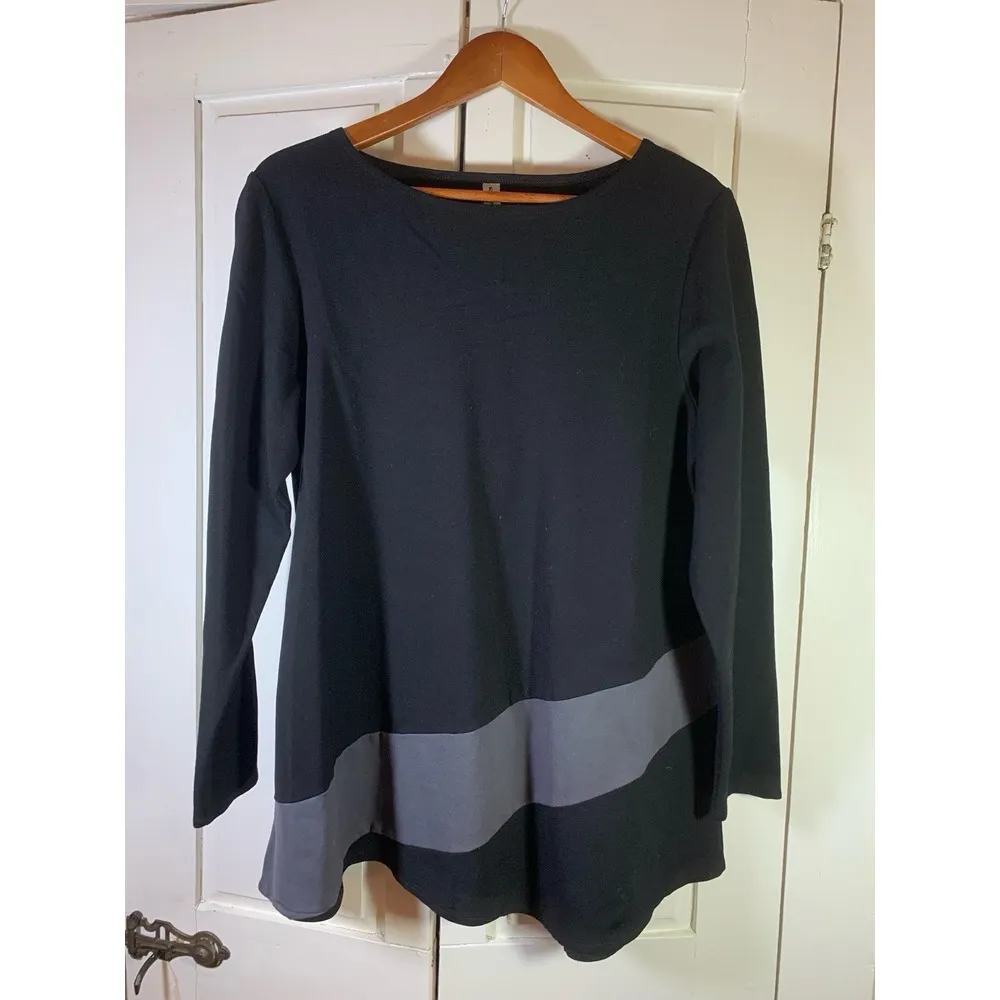 F.H. Clothing Black Asymmetric Knit Tunic Shirt Gray‎ Colorblock Women Large Art - Image 3