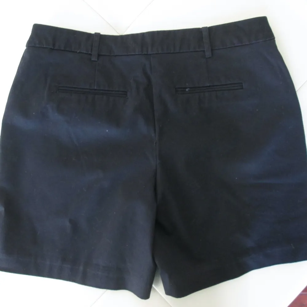 Worthington Black Shorts - Size 8 - Image 2