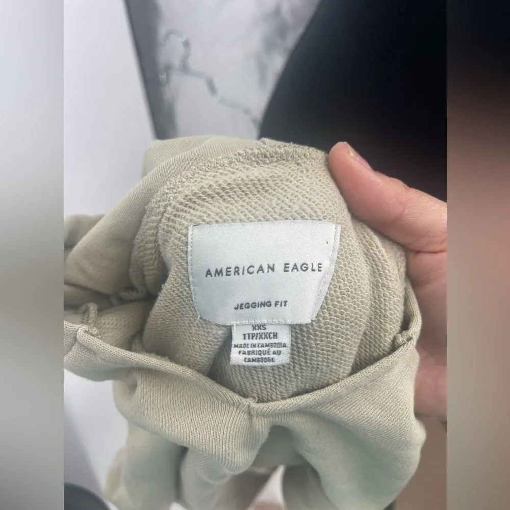 American Eagle jagging‎ fit sweatshirt, tan size XXS - Image 2