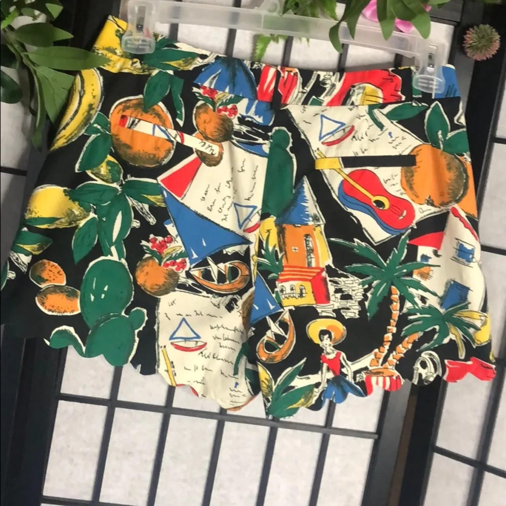 J. Crew High Waisted Postcard Print Shorts size 4 - Image 6