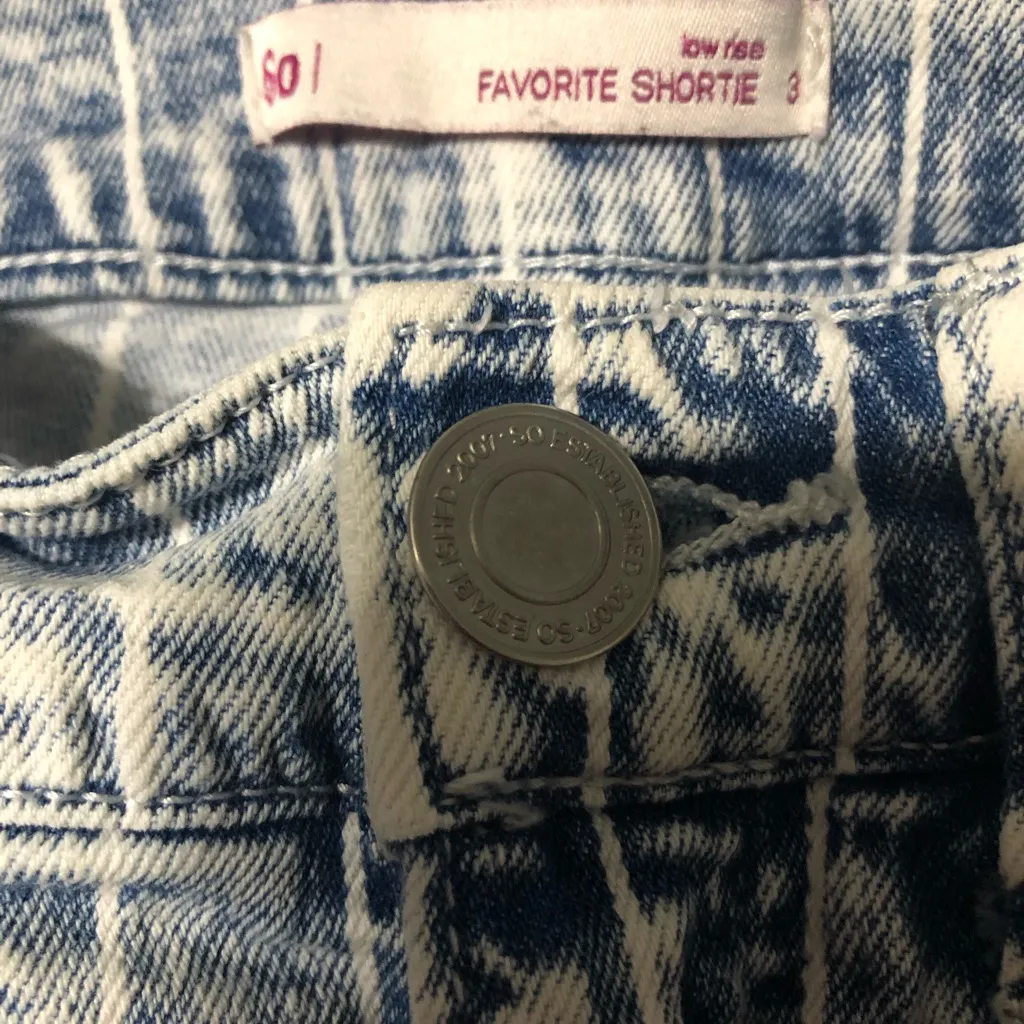 SO striped jean favorite shortie shorts juniors size‎ 3 low rise rolled cuffed - Image 2