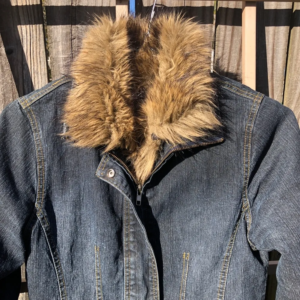 Vintage Denim and Faux Fur Jacket with removable fur lining M Blue Size M - Image 2
