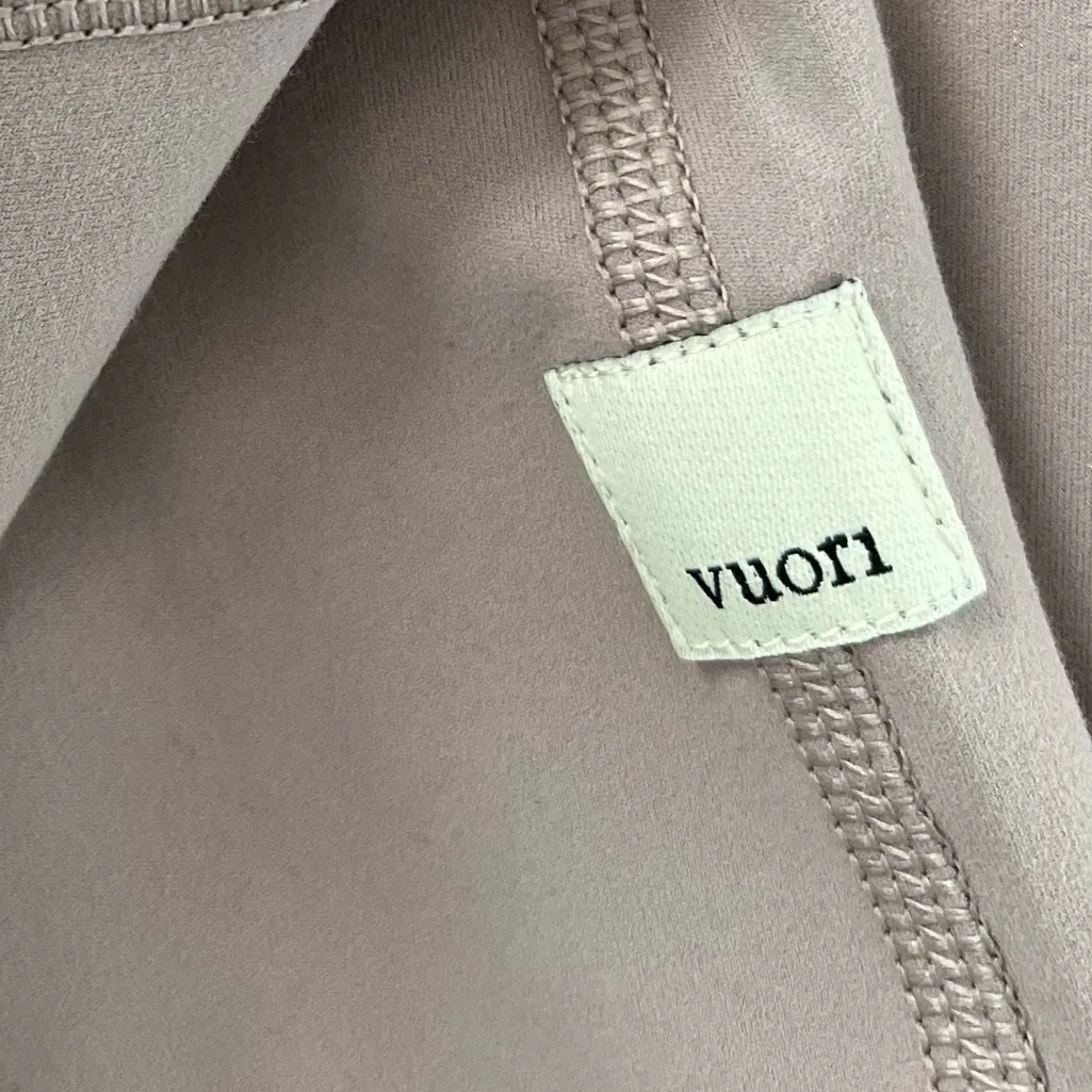 Vuori Daily Legging- Size Medium - Image 6