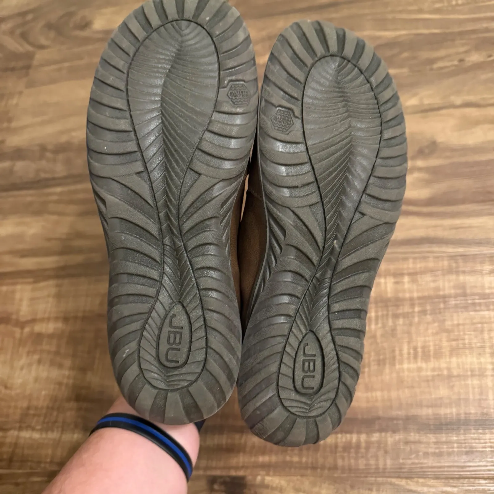 JBU By Jambu Amber Brown Faux Leather Floral Cutout Side Zip Comfort Shoe 8M‎ - Image 9