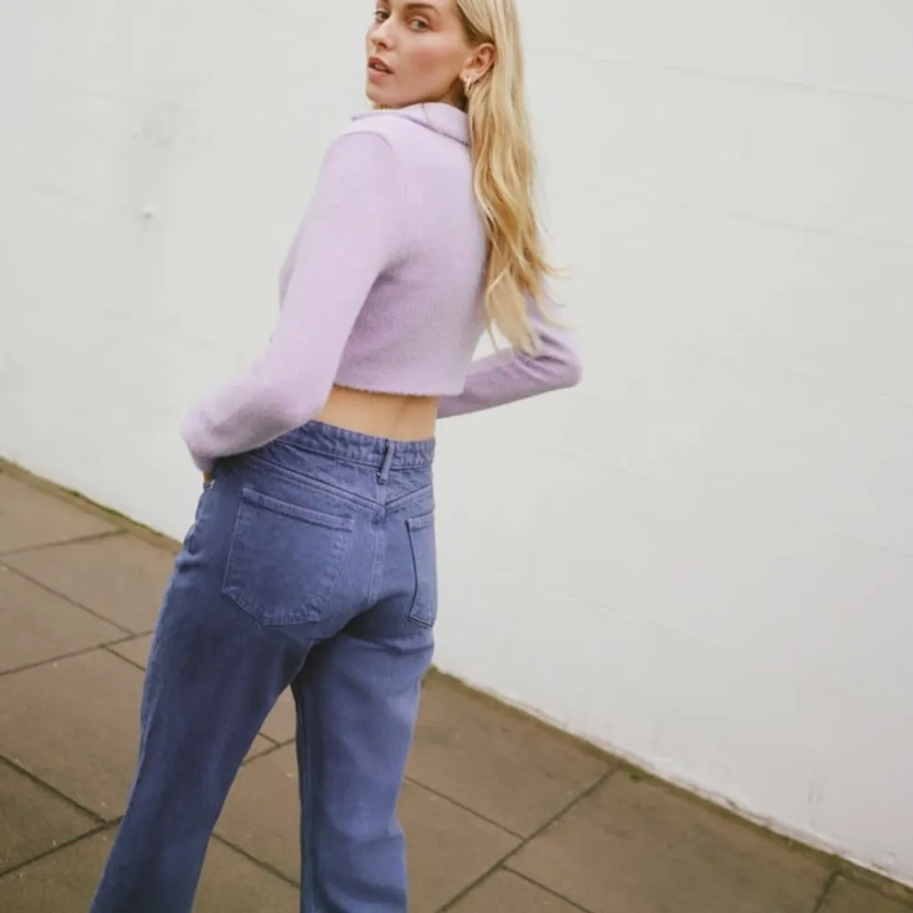 Zara HIGH RISE BOOTCUT JEANS SIZE 2 NEW - Image 3