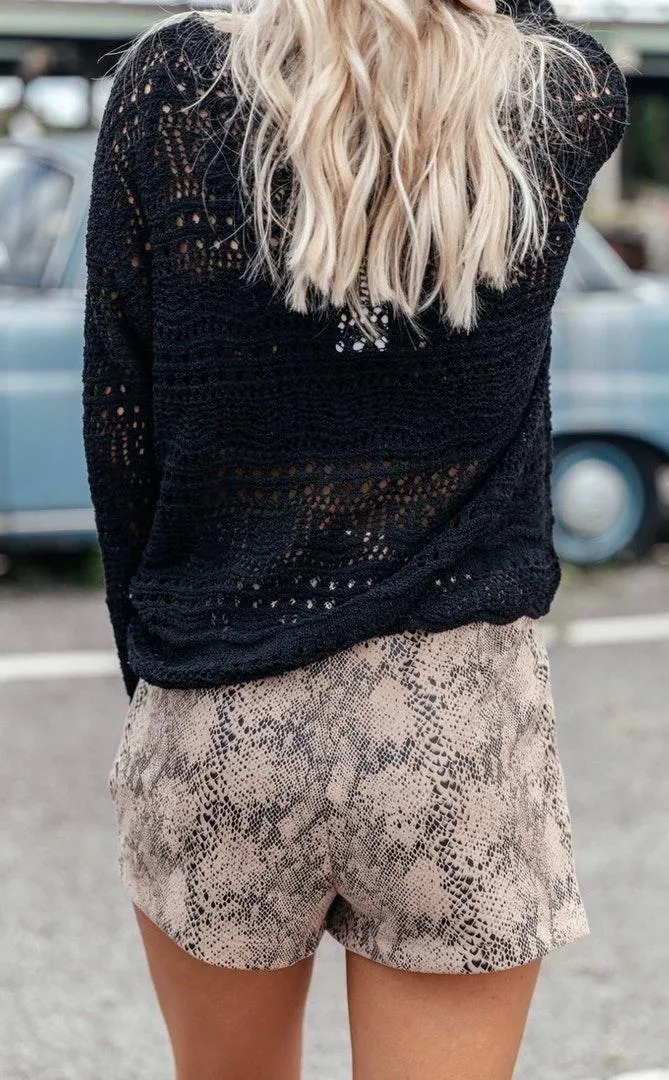 Snakeskin Shorts Tan Size M - Image 3