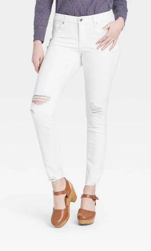 ‼️ Distressed White Skinny Jeans‼️ - Image 2