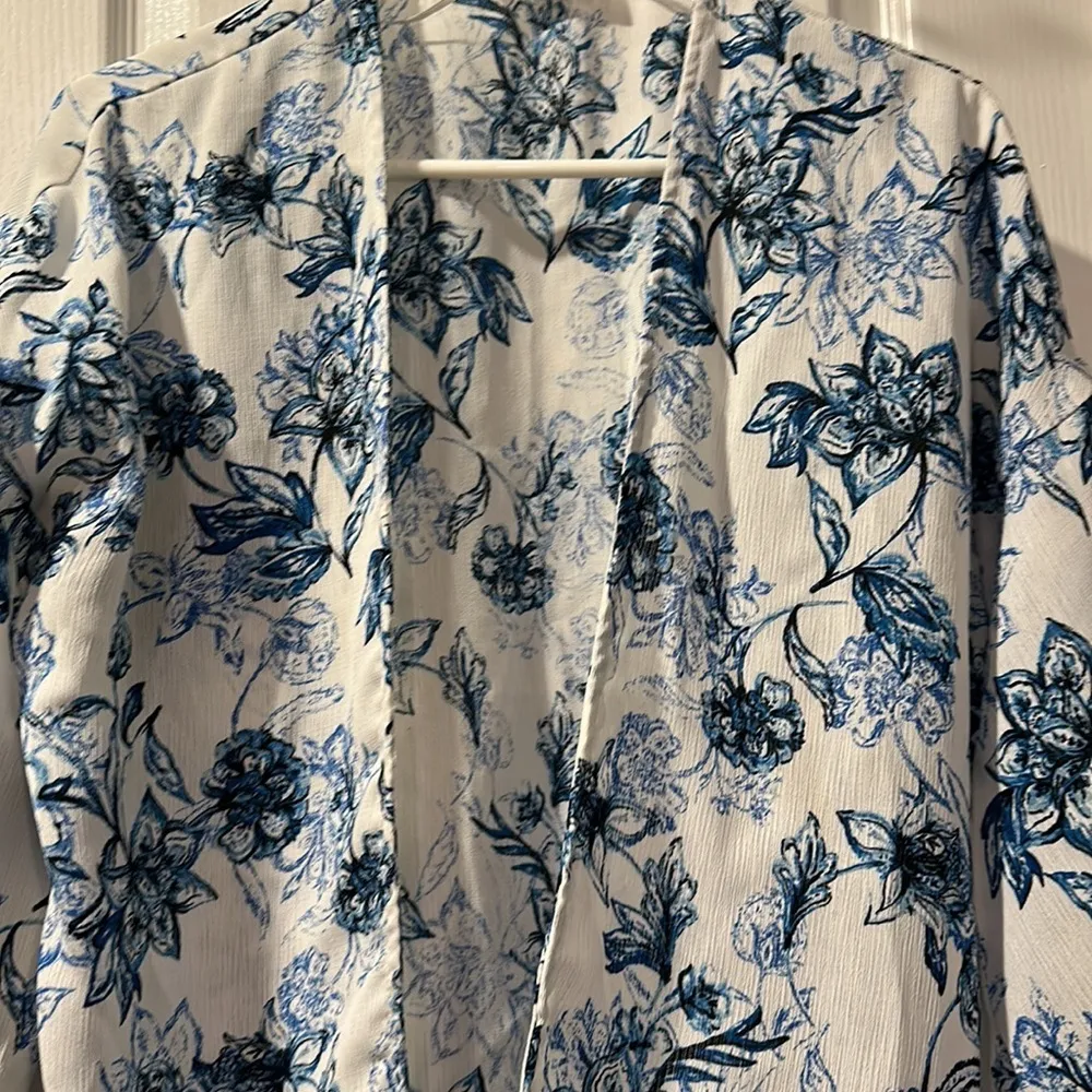 Floral Print Chiffon Loose Cardigan Capes Loose Open Front Cover Small EUC #4117 - Image 2