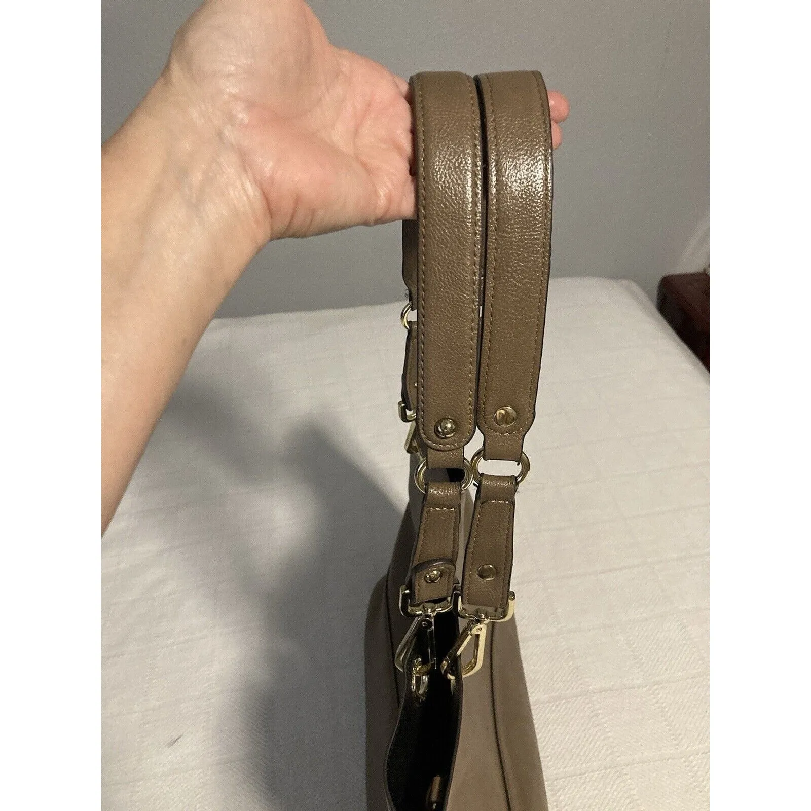 Calvin Klein Handbag Purse Tote Shoulder Bag Brown Taupe Tan Magnetic Closure - Image 7