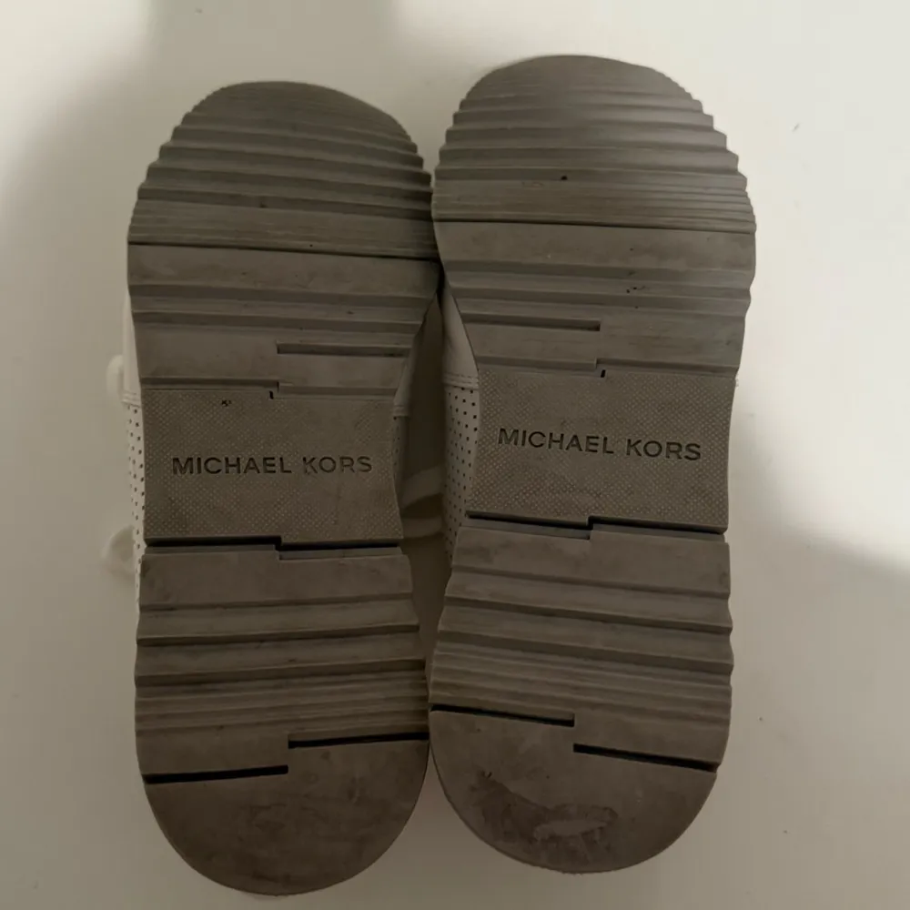 MICHAEL Michael Kors Allie Sneakers Lace Up Trainers Leather White Gray Size 7.5 - Image 8